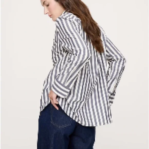 Banana Republic Dark Gray and White Striped Shirt Size M - Picture 2 of 6